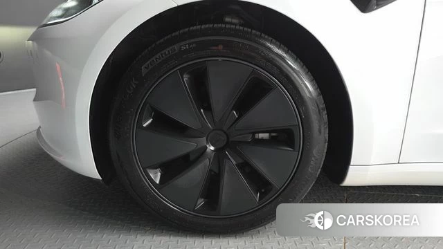 Tesla Model 3 id 4686710 из Кореи 15