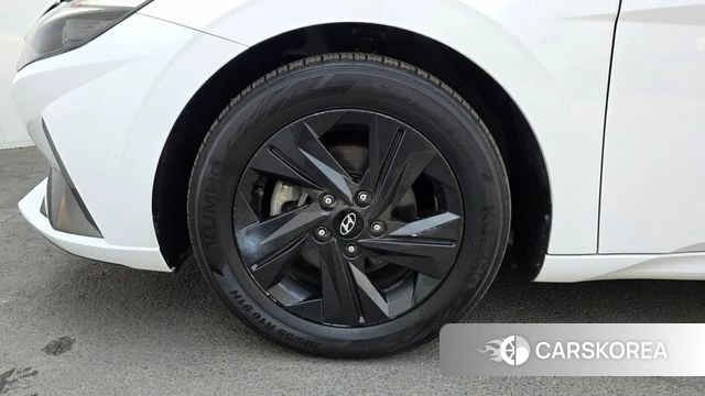 Hyundai Avante Hybrid (CN7) id 3799425 из Кореи 15