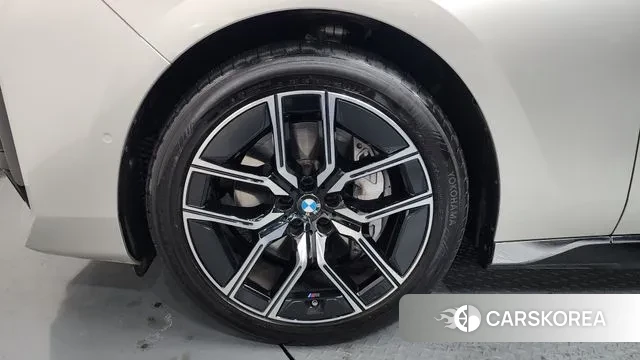 BMW 7 Series (G70) id 3576030 из Кореи 15