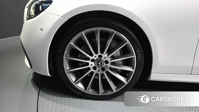 Mercedes-Benz E-Class W213 id 4402273 из Кореи 28