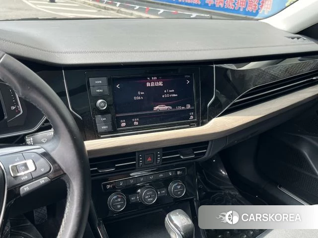 Volkswagen Passat id 4238967 из Китая 12