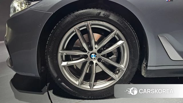 BMW 5 Series (G30) id 4424540 из Кореи 36