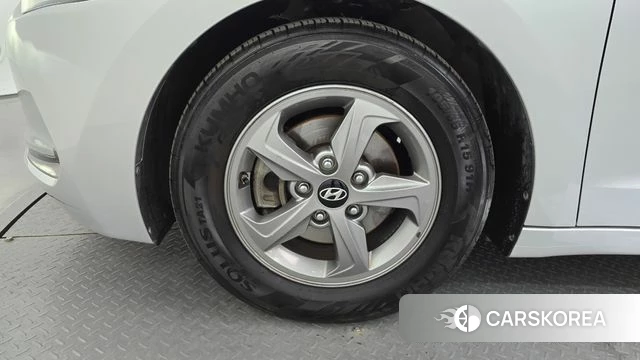 Hyundai Avante AD id 4339774 из Кореи 15
