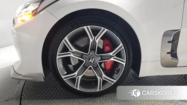 Kia Stinger id 2981733 из Кореи 15