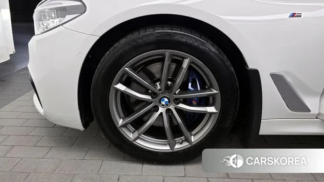 BMW 5 Series (G30) id 3055815 из Кореи 15