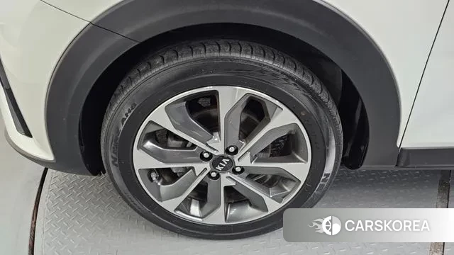 Kia Stonic id 3055531 из Кореи 15