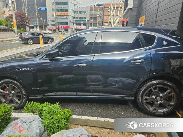 Maserati Levante id 3982235 из Кореи 10