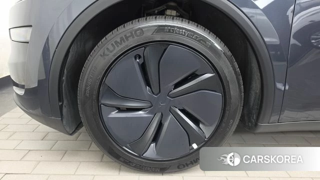 Tesla Model Y id 4710471 из Кореи 28