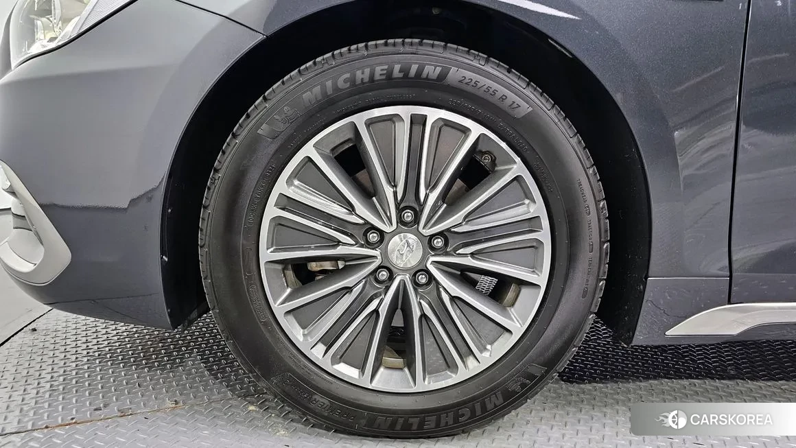 Hyundai Grandeur IG Hybrid id 1604622 из Кореи 15