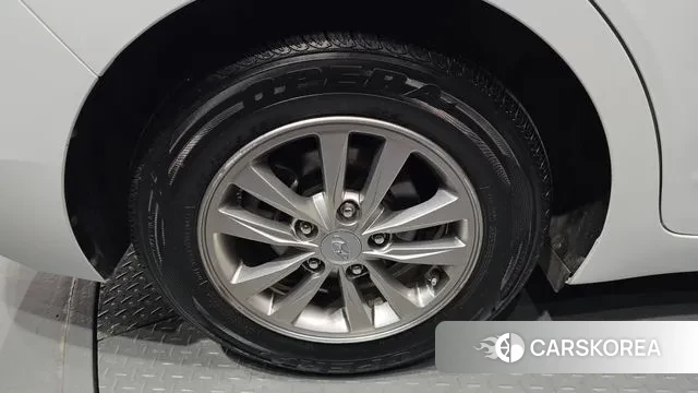 Hyundai The New Avante AD id 3434431 из Кореи 15