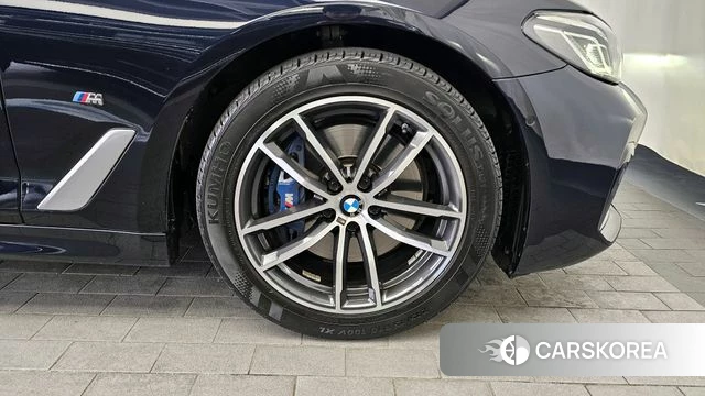 BMW 5 Series (G30) id 3839956 из Кореи 15