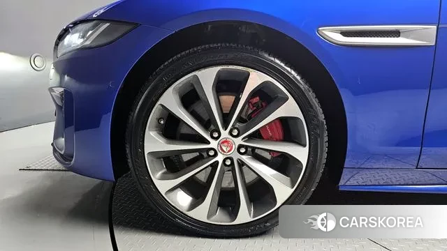 Jaguar XE id 3095244 из Кореи 15