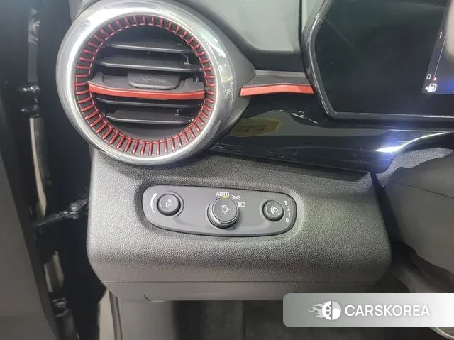 Chevrolet (GM Daewoo) Trax Crossover id 3082931 из Кореи 15