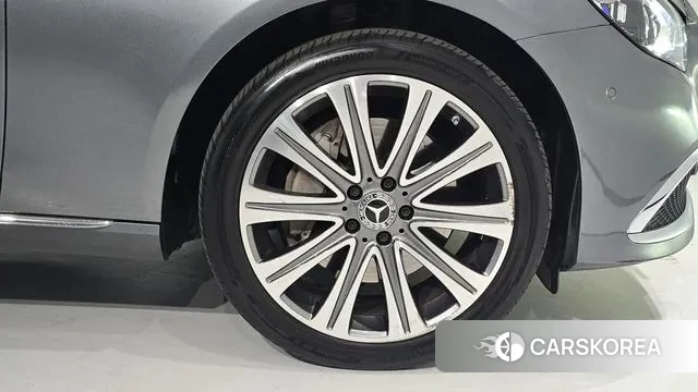 Mercedes-Benz E-Class W213 id 3508179 из Кореи 15