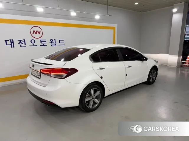 Kia The New K3 id 3408268 из Кореи 15