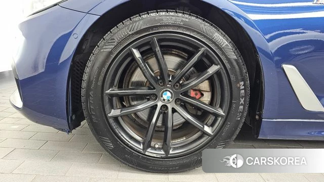 BMW 5 Series (G30) id 4689556 из Кореи 15