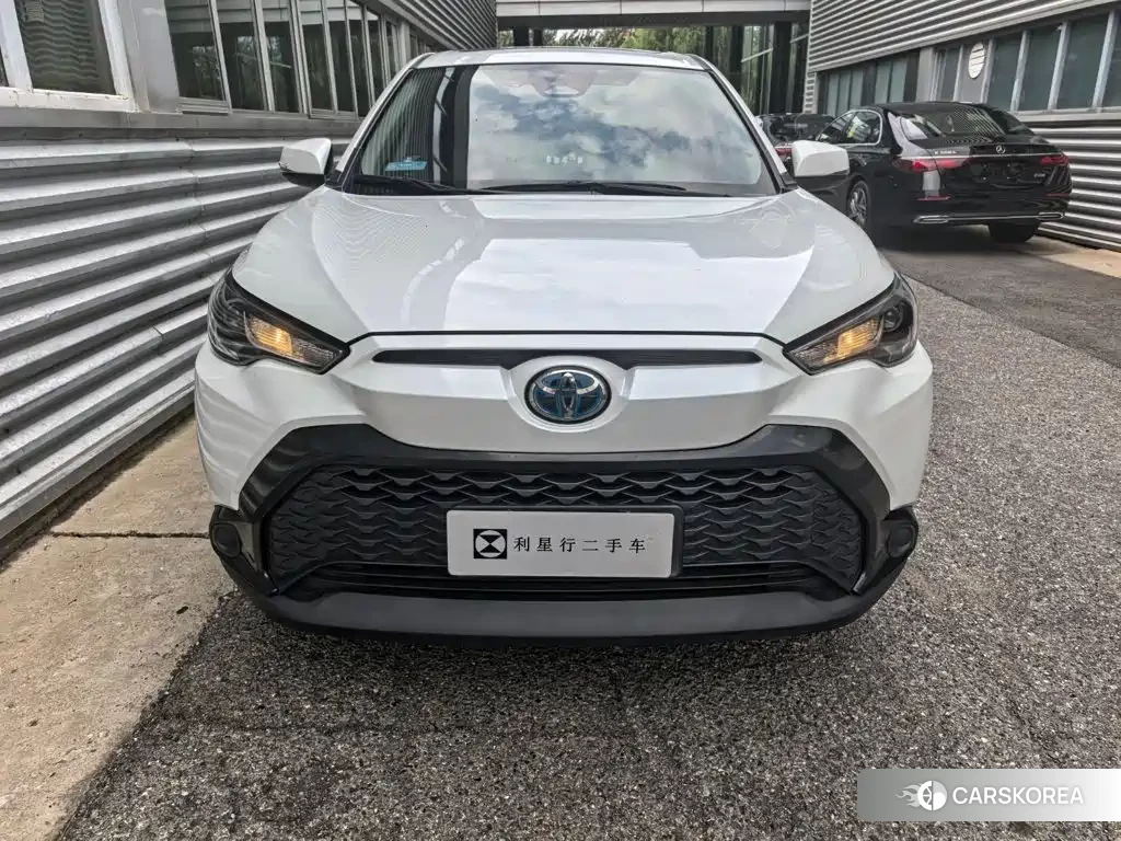 Toyota Frontlander 2023 Белый из Китая, фото 6