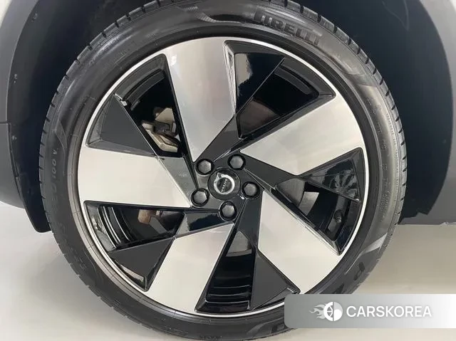 Volvo C40 Richards id 3299685 из Кореи 15