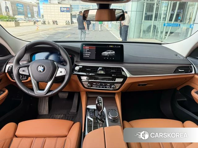 BMW 6 series GT 2024 Темно-серый из Китая, фото 5