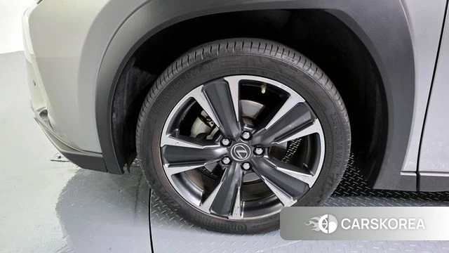 Lexus UX250h id 3872464 из Кореи 15