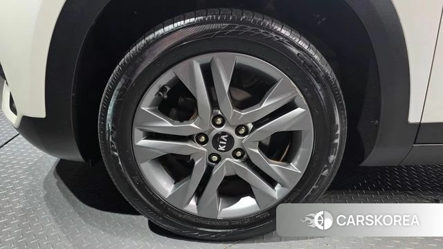 Kia Seltos id 4625801 из Кореи 25