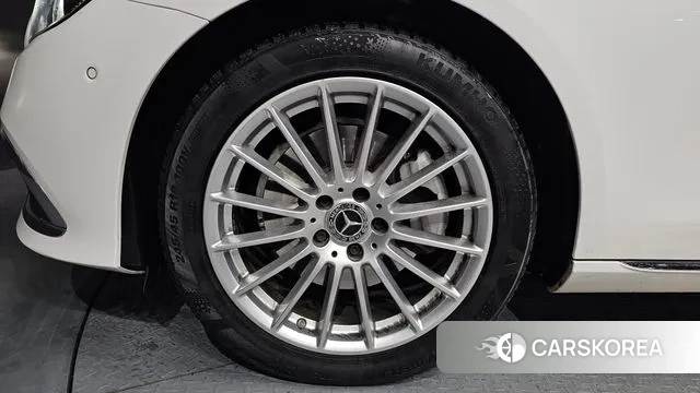 Mercedes-Benz E-Class W213 id 3417281 из Кореи 15