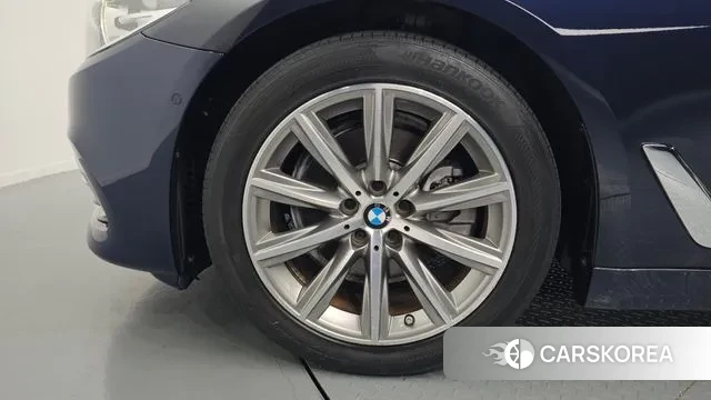 BMW 5 Series (G30) id 2986748 из Кореи 15