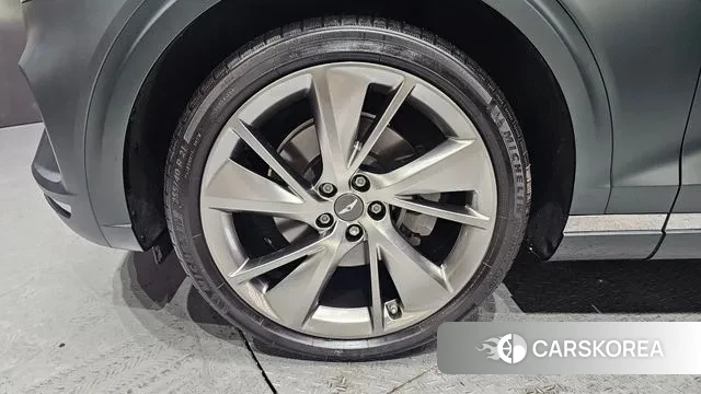 Genesis GV70 id 3676320 из Кореи 15