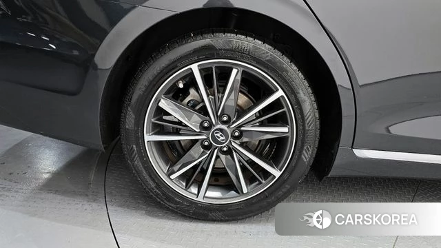 Hyundai The New Grandeur IG id 4196638 из Кореи 30