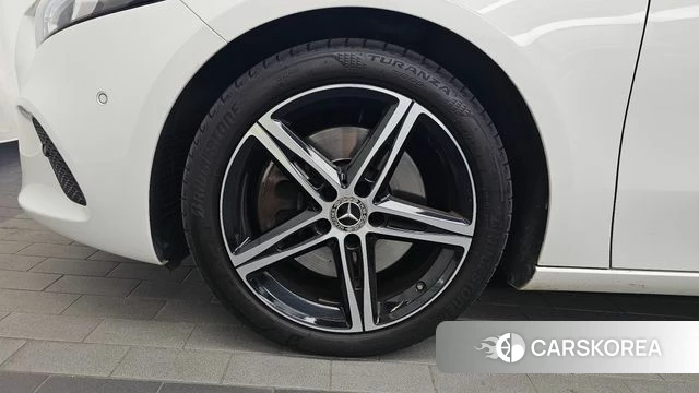 Mercedes-Benz A-Class W177 id 4688847 из Кореи 25