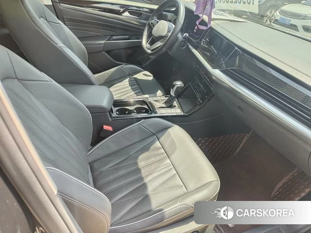 Volkswagen Passat id 4277548 из Китая 9
