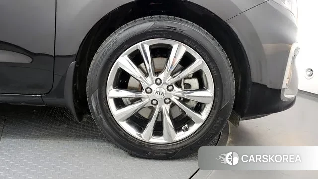 Kia The New Carnival id 3402648 из Кореи 15