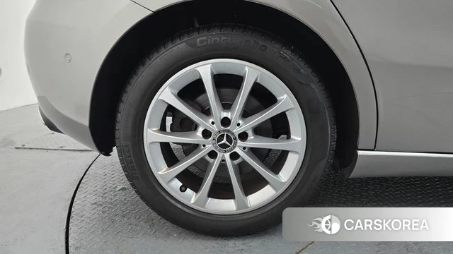 Mercedes-Benz A-Class W177 id 4746482 из Кореи 25