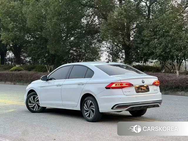 Volkswagen Bora 2024 Белый из Китая, фото 5