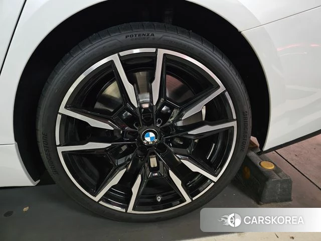 BMW 8 Series (G15) id 4916332 из Кореи 15