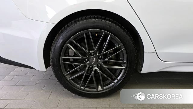 Genesis G70 id 3937091 из Кореи 15