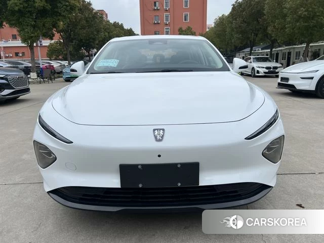 Roewe D7 EV 2023 Белый из Китая, фото 5