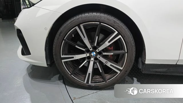 BMW 5 Series (G60) id 4607591 из Кореи 15