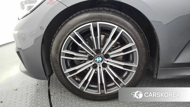 BMW 3 Series (G20) id 4573287 из Кореи 29