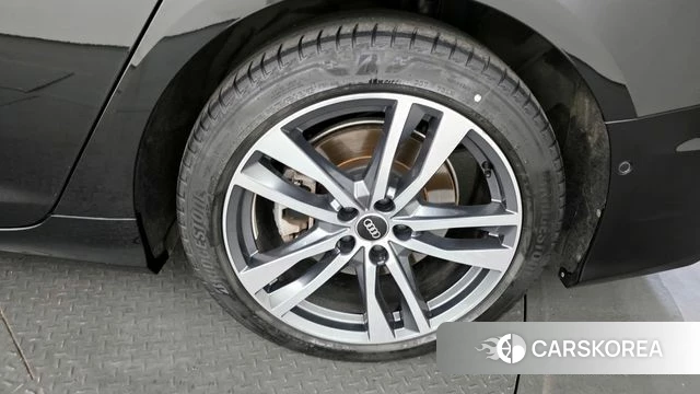 Audi A6 (C8) id 3877879 из Кореи 15