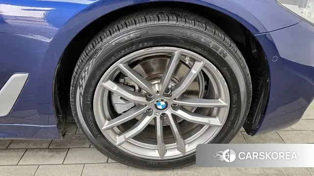 BMW 5 Series (G30) id 3598696 из Кореи 15