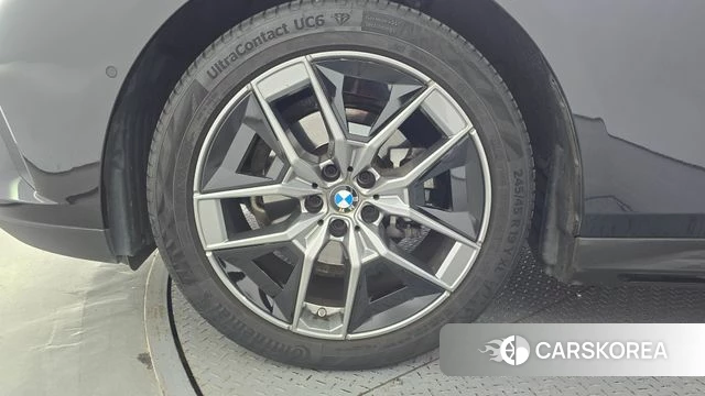 BMW 5 Series (G60) id 4602720 из Кореи 25