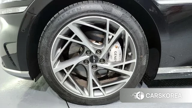 Genesis G90 (RS4) id 3492743 из Кореи 15