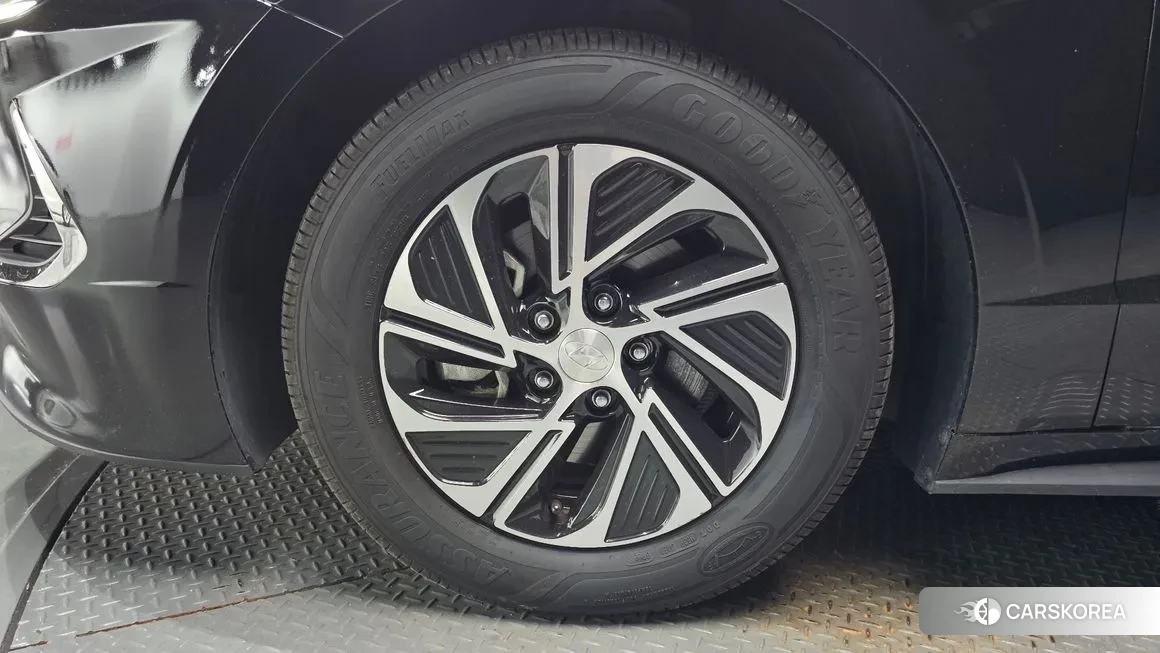 Hyundai Sonata Hybrid (DN8) id 2010323 из Кореи 15