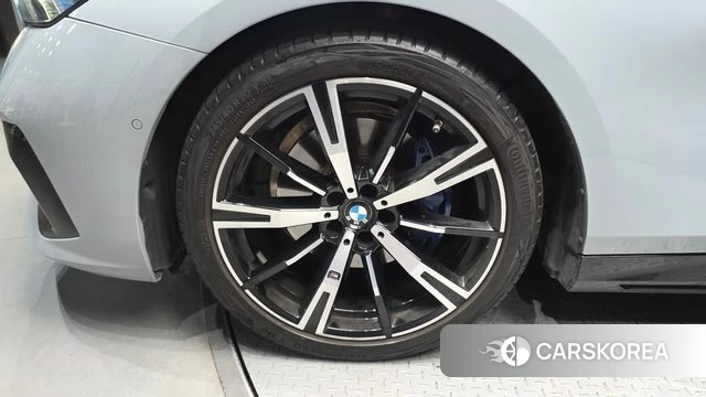 BMW 5 Series (G60) id 4584663 из Кореи 25