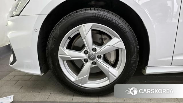 Audi A6 (C8) id 3924065 из Кореи 16