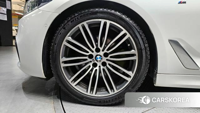 BMW 5 Series (G30) id 3898993 из Кореи 15