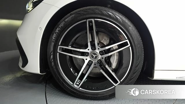 Mercedes-Benz E-Class W214 id 4792297 из Кореи 26