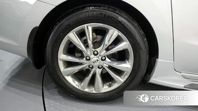 Kia The New Carnival id 3917221 из Кореи 15