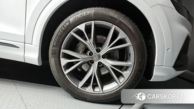 Audi Q8 (4M) id 3681881 из Кореи 15